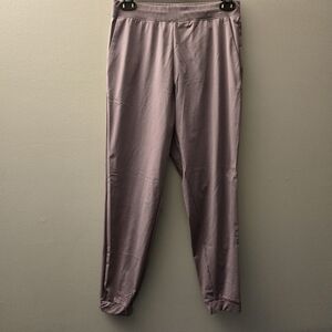 Uniqlo Ultra Stretch AIRism Jogger Pants Womens Small Purple Tapered Leg